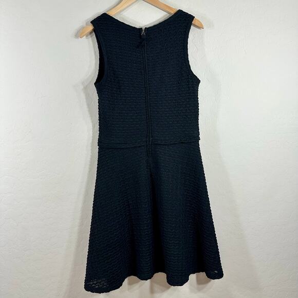 Studio M Women's Dress Black Textured Knit Sleeveless Short A Line‎ Dress Size L - Picture 3 of 9